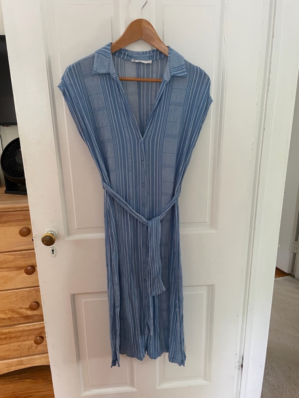 LUSH Tie Waist Midi Dress